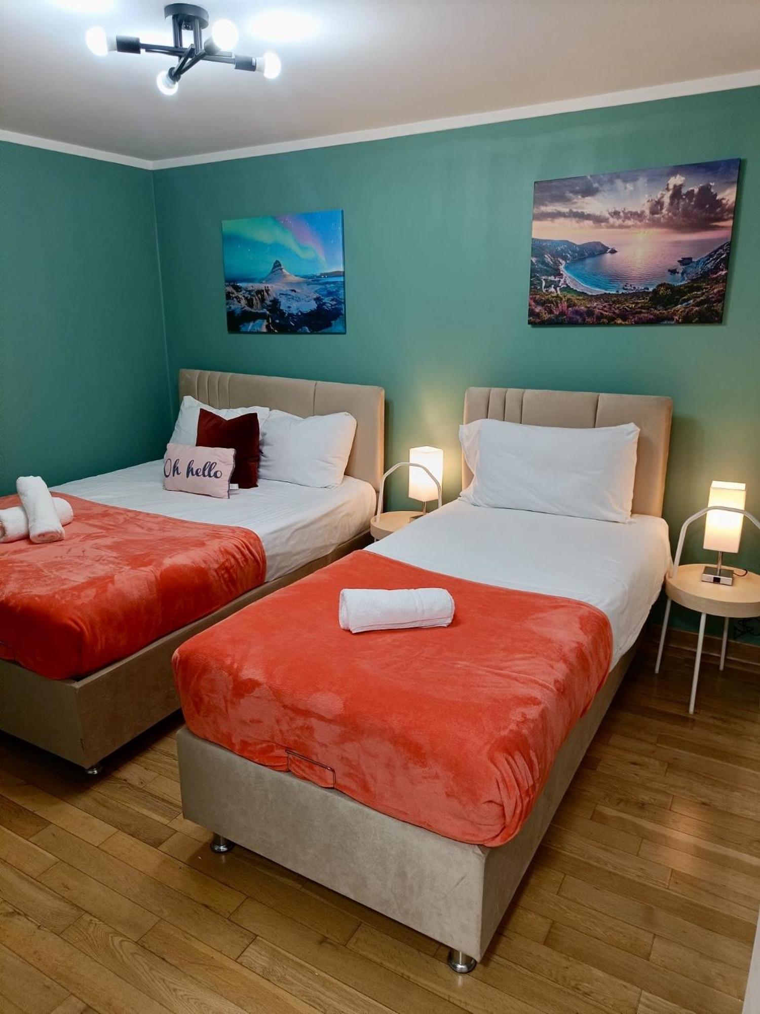 Deluxe - 1 Min Away From Camden Market And Station * Londen
